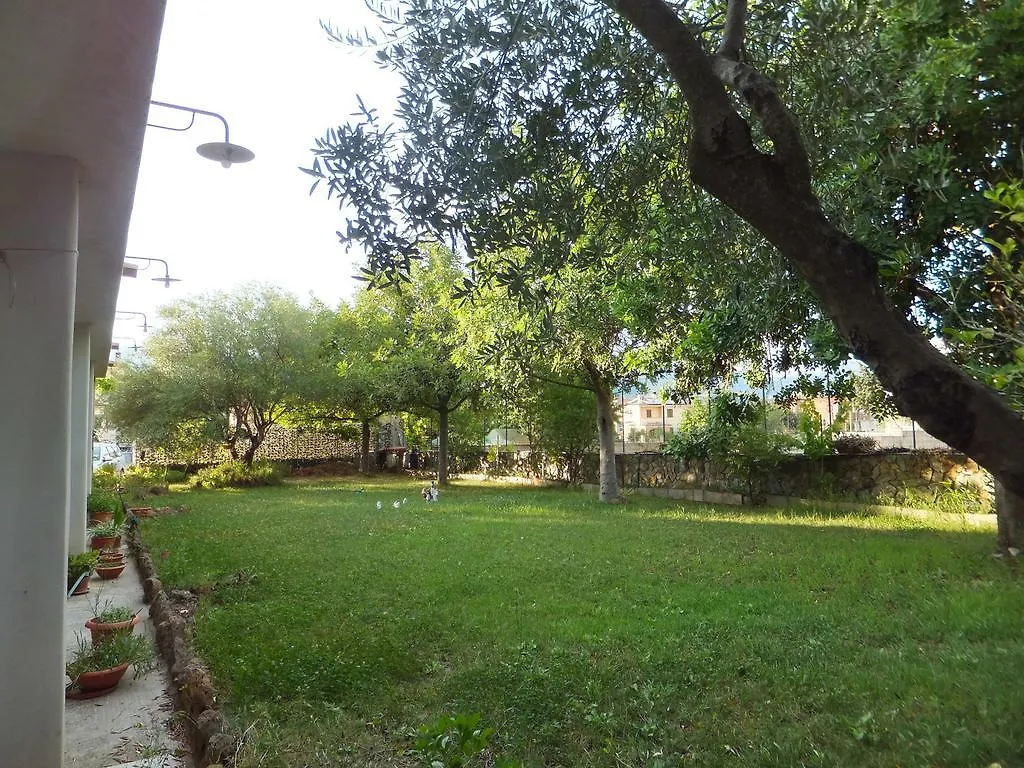 Bed & Breakfast Grazia Deledda Bed and Breakfast Galtellì Italien
